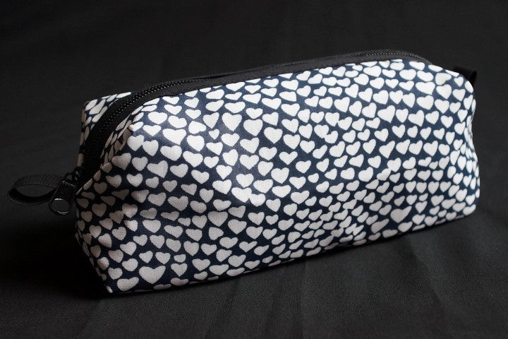 5178 Accessory Bag Blue with Many Little White Hearts