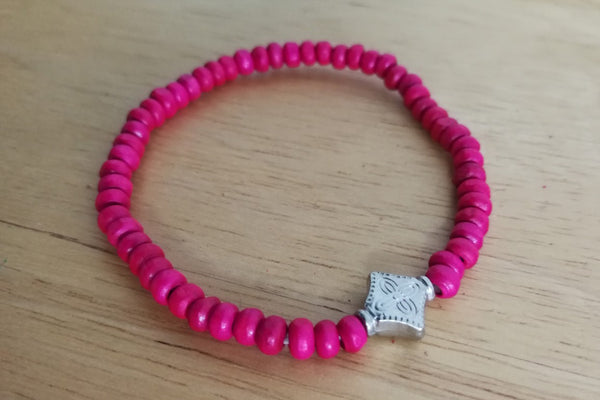Wooden Beaded Bracelet  (Hot Pink)
